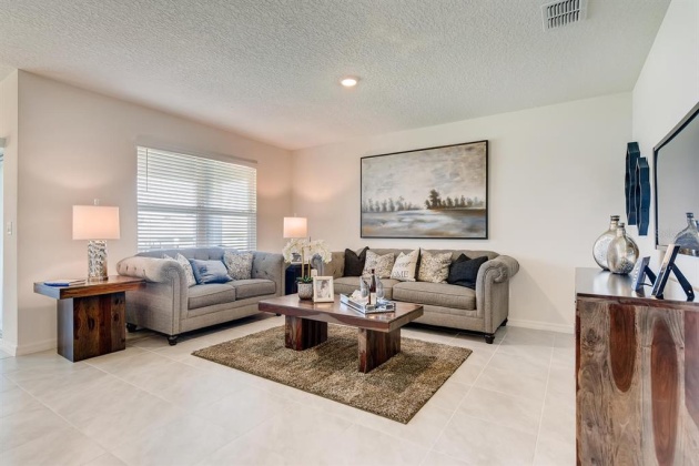 1549 LEAMINGTON LANE, WINTER HAVEN, Florida 33884, 3 Bedrooms Bedrooms, ,2 BathroomsBathrooms,Residential,For Sale,LEAMINGTON,O6008815