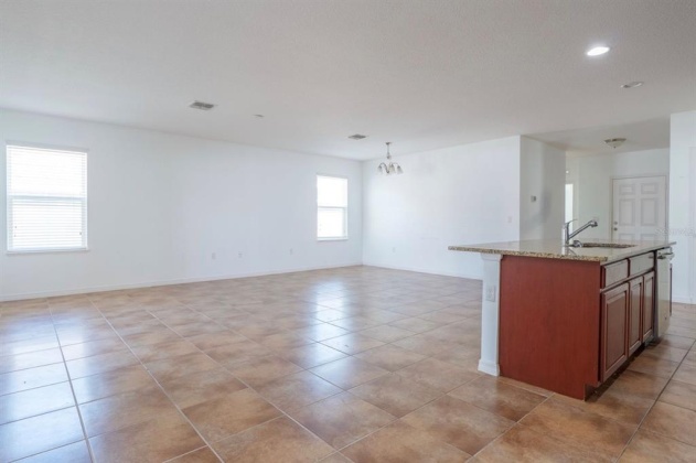 1042 SUFFRAGETTE CIRCLE, HAINES CITY, Florida 33844, 3 Bedrooms Bedrooms, ,2 BathroomsBathrooms,Rental Properties,For Sale,SUFFRAGETTE,O6008119