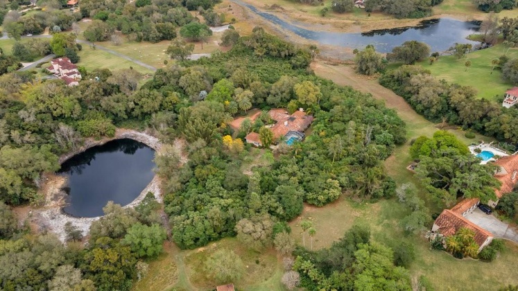 2300 SCENIC HIGHWAY, LAKE WALES, Florida 33898, 5 Bedrooms Bedrooms, ,4 BathroomsBathrooms,Residential,For Sale,SCENIC,P4919776