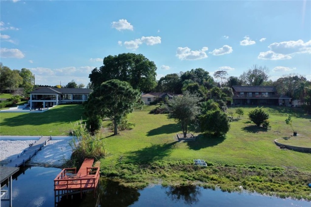 110 LAKE FLORENCE DRIVE, WINTER HAVEN, Florida 33884, 4 Bedrooms Bedrooms, ,3 BathroomsBathrooms,Residential,For Sale,LAKE FLORENCE,U8153887