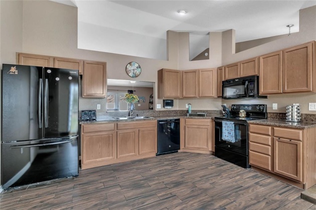570 OLD BARTOW LAKE WALES ROAD, BARTOW, Florida 33830, 3 Bedrooms Bedrooms, ,2 BathroomsBathrooms,Residential,For Sale,OLD BARTOW LAKE WALES,P4919790