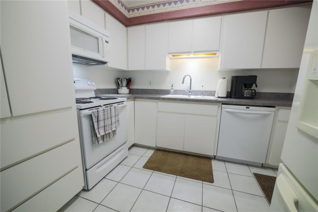 1435 COMBEE ROAD, LAKELAND, Florida 33801, 3 Bedrooms Bedrooms, ,2 BathroomsBathrooms,Residential,For Sale,COMBEE,L4928465