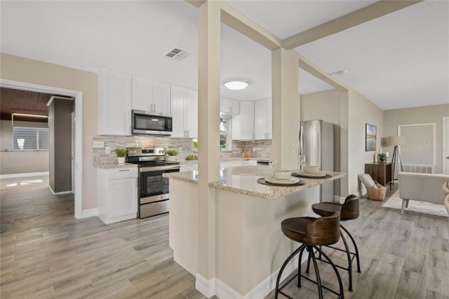 437 LONGFELLOW BOULEVARD, LAKELAND, Florida 33801, 4 Bedrooms Bedrooms, ,2 BathroomsBathrooms,Residential,For Sale,LONGFELLOW,S5062009