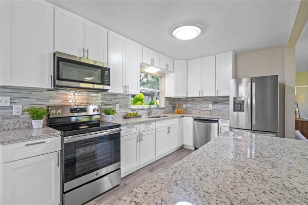 437 LONGFELLOW BOULEVARD, LAKELAND, Florida 33801, 4 Bedrooms Bedrooms, ,2 BathroomsBathrooms,Residential,For Sale,LONGFELLOW,S5062009