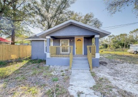 213 PHILLIPS STREET, LAKE WALES, Florida 33853, 2 Bedrooms Bedrooms, ,1 BathroomBathrooms,Residential,For Sale,PHILLIPS,S5063720