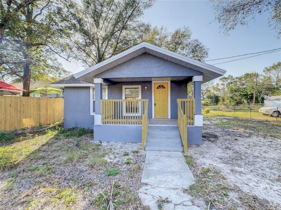 213 PHILLIPS STREET, LAKE WALES, Florida 33853, 2 Bedrooms Bedrooms, ,1 BathroomBathrooms,Residential,For Sale,PHILLIPS,S5063720