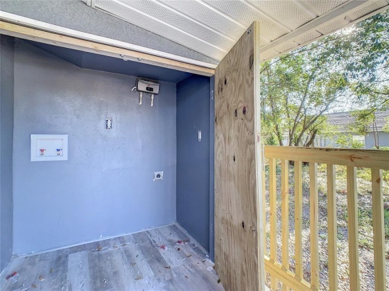 213 PHILLIPS STREET, LAKE WALES, Florida 33853, 2 Bedrooms Bedrooms, ,1 BathroomBathrooms,Residential,For Sale,PHILLIPS,S5063720