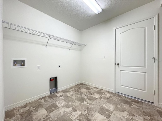 1008 OVERLOOK COURT, DAVENPORT, Florida 33837, 4 Bedrooms Bedrooms, ,2 BathroomsBathrooms,Residential,For Sale,OVERLOOK,P4919797