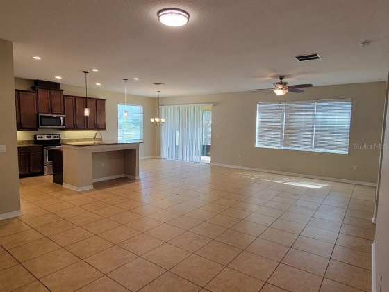 312 MAGNETA LOOP, AUBURNDALE, Florida 33823, 4 Bedrooms Bedrooms, ,3 BathroomsBathrooms,Residential,For Sale,MAGNETA,T3359730