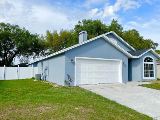 5811 DRIFTWOOD DRIVE, WINTER HAVEN, Florida 33884, 3 Bedrooms Bedrooms, ,2 BathroomsBathrooms,Residential,For Sale,DRIFTWOOD,O6010245