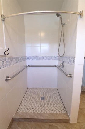 6895 HWY 37, MULBERRY, Florida 33860, 4 Bedrooms Bedrooms, ,2 BathroomsBathrooms,Residential,For Sale,HWY 37,U8152583
