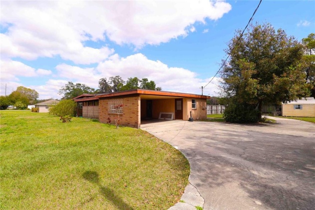 6895 HWY 37, MULBERRY, Florida 33860, 4 Bedrooms Bedrooms, ,2 BathroomsBathrooms,Residential,For Sale,HWY 37,U8152583