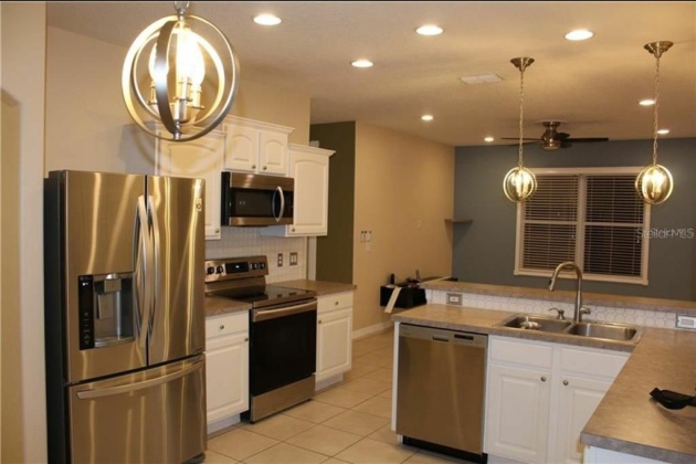 356 COTSWOLD CIRCLE, DAVENPORT, Florida 33837, 3 Bedrooms Bedrooms, ,2 BathroomsBathrooms,Residential,For Sale,COTSWOLD,S5063868