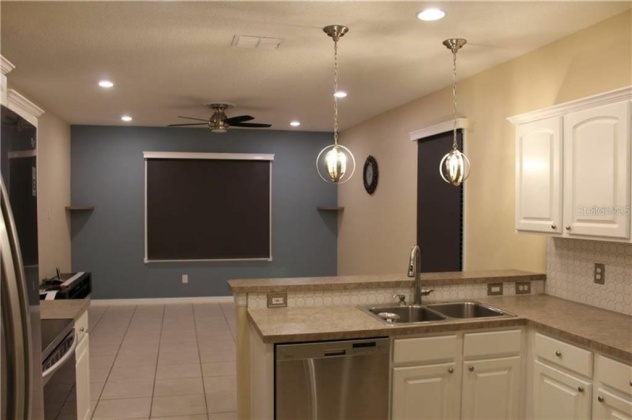 356 COTSWOLD CIRCLE, DAVENPORT, Florida 33837, 3 Bedrooms Bedrooms, ,2 BathroomsBathrooms,Residential,For Sale,COTSWOLD,S5063868