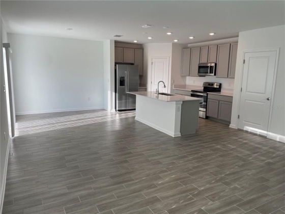 1070 BERRY LANE, DAVENPORT, Florida 33837, 4 Bedrooms Bedrooms, ,2 BathroomsBathrooms,Rental Properties,For Sale,BERRY,O6009684