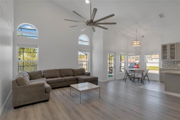 614 ROCHESTER LOOP, DAVENPORT, Florida 33897, 5 Bedrooms Bedrooms, ,3 BathroomsBathrooms,Rental Properties,For Sale,ROCHESTER,O6010359
