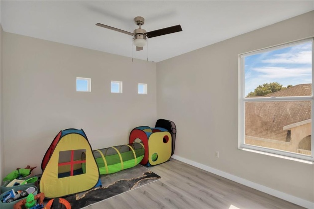 614 ROCHESTER LOOP, DAVENPORT, Florida 33897, 5 Bedrooms Bedrooms, ,3 BathroomsBathrooms,Rental Properties,For Sale,ROCHESTER,O6010359