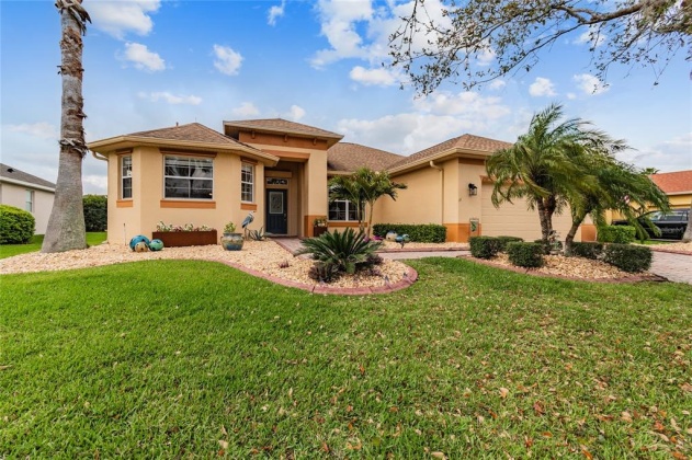 253 SORRENTO ROAD, POINCIANA, Florida 34759, 2 Bedrooms Bedrooms, ,2 BathroomsBathrooms,Residential,For Sale,SORRENTO,S5064205