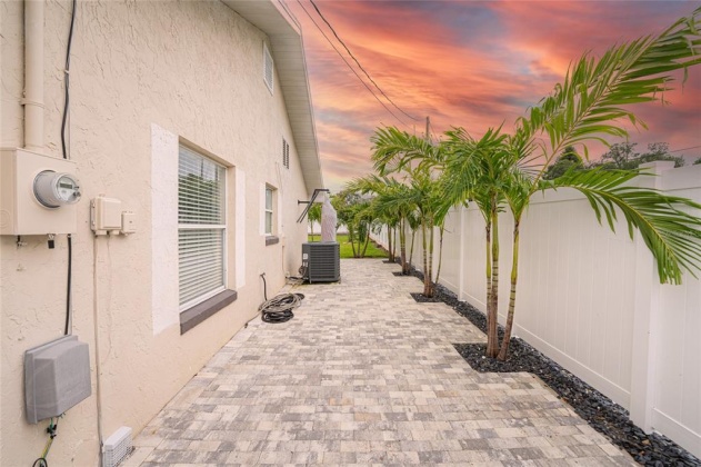 201 CYPRESS STREET, DAVENPORT, Florida 33837, 3 Bedrooms Bedrooms, ,2 BathroomsBathrooms,Residential,For Sale,CYPRESS,O6010469