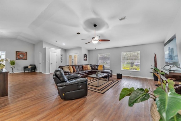 201 CYPRESS STREET, DAVENPORT, Florida 33837, 3 Bedrooms Bedrooms, ,2 BathroomsBathrooms,Residential,For Sale,CYPRESS,O6010469