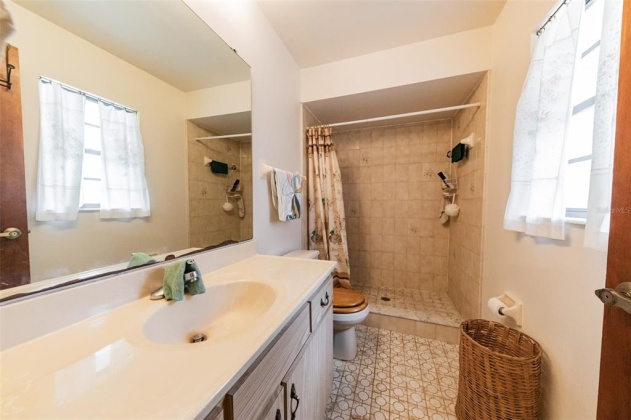 4950 PALM AVENUE, INDIAN LAKE ESTATES, Florida 33855, 3 Bedrooms Bedrooms, ,2 BathroomsBathrooms,Residential,For Sale,PALM,P4919861