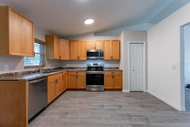 528 KOALA DRIVE, POINCIANA, Florida 34759, 3 Bedrooms Bedrooms, ,2 BathroomsBathrooms,Residential,For Sale,KOALA,O6010631