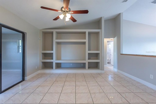607 CADDY DRIVE, POINCIANA, Florida 34759, 3 Bedrooms Bedrooms, ,2 BathroomsBathrooms,Residential,For Sale,CADDY,O6010660