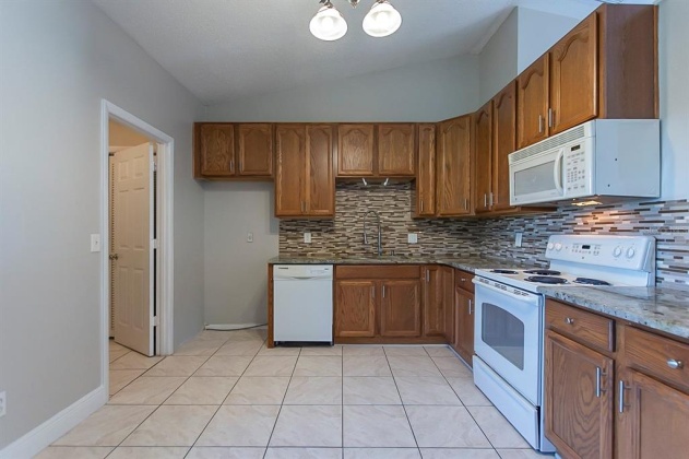 607 CADDY DRIVE, POINCIANA, Florida 34759, 3 Bedrooms Bedrooms, ,2 BathroomsBathrooms,Residential,For Sale,CADDY,O6010660