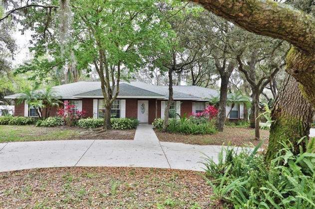 1026 COUNTRY OAKS BOULEVARD, LAKE WALES, Florida 33898, 3 Bedrooms Bedrooms, ,2 BathroomsBathrooms,Residential,For Sale,COUNTRY OAKS,K4901682