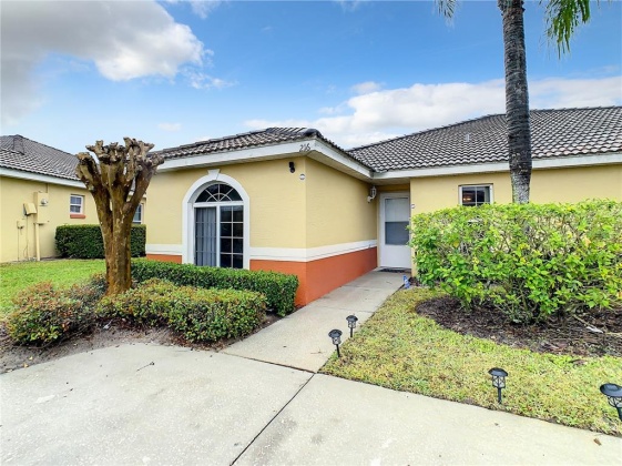 216 OCEAN BLUFF DRIVE, POINCIANA, Florida 34759, 3 Bedrooms Bedrooms, ,2 BathroomsBathrooms,Residential,For Sale,OCEAN BLUFF,O5998563