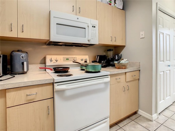 216 OCEAN BLUFF DRIVE, POINCIANA, Florida 34759, 3 Bedrooms Bedrooms, ,2 BathroomsBathrooms,Residential,For Sale,OCEAN BLUFF,O5998563