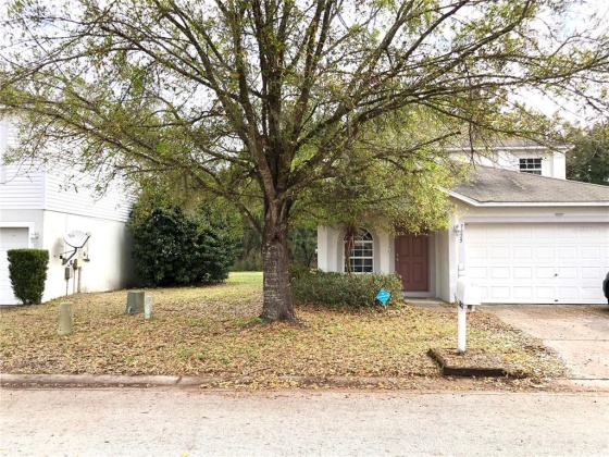 7825 COUNTRY CHASE AVENUE, LAKELAND, Florida 33810, 4 Bedrooms Bedrooms, ,3 BathroomsBathrooms,Residential,For Sale,COUNTRY CHASE,L4927667