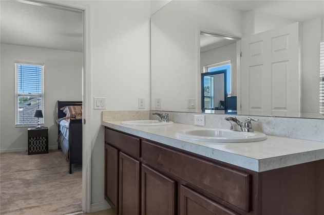 137 WILLIAMSON DRIVE, DAVENPORT, Florida 33897, 5 Bedrooms Bedrooms, ,3 BathroomsBathrooms,Residential,For Sale,WILLIAMSON,O6009475