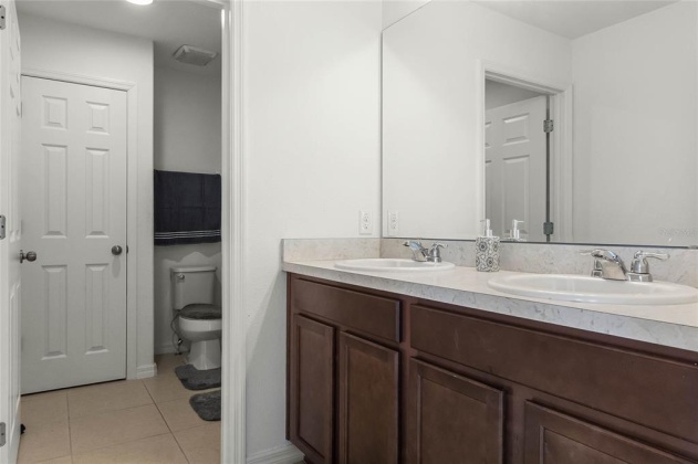 137 WILLIAMSON DRIVE, DAVENPORT, Florida 33897, 5 Bedrooms Bedrooms, ,3 BathroomsBathrooms,Residential,For Sale,WILLIAMSON,O6009475