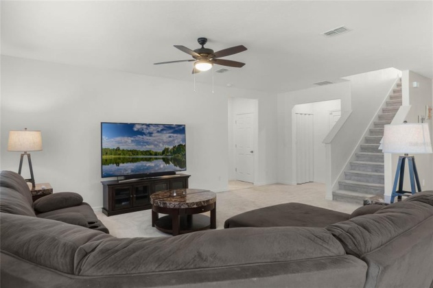 137 WILLIAMSON DRIVE, DAVENPORT, Florida 33897, 5 Bedrooms Bedrooms, ,3 BathroomsBathrooms,Residential,For Sale,WILLIAMSON,O6009475