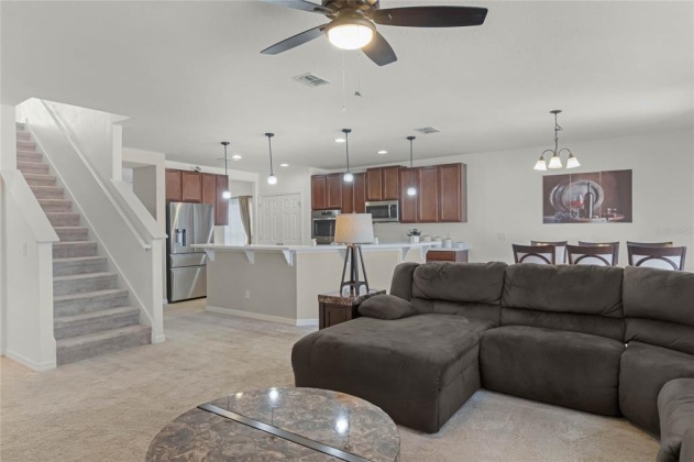 137 WILLIAMSON DRIVE, DAVENPORT, Florida 33897, 5 Bedrooms Bedrooms, ,3 BathroomsBathrooms,Residential,For Sale,WILLIAMSON,O6009475