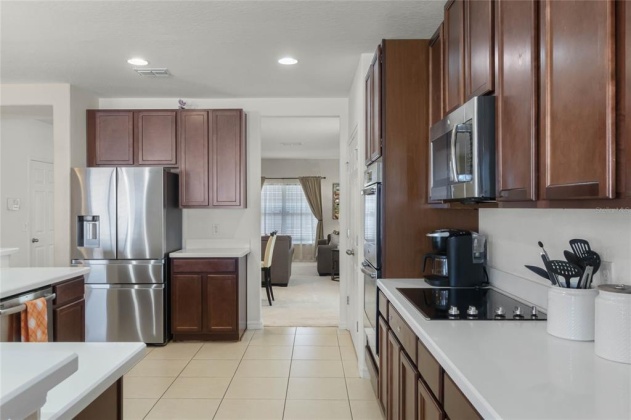 137 WILLIAMSON DRIVE, DAVENPORT, Florida 33897, 5 Bedrooms Bedrooms, ,3 BathroomsBathrooms,Residential,For Sale,WILLIAMSON,O6009475