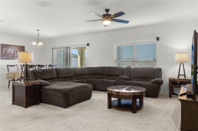 137 WILLIAMSON DRIVE, DAVENPORT, Florida 33897, 5 Bedrooms Bedrooms, ,3 BathroomsBathrooms,Residential,For Sale,WILLIAMSON,O6009475