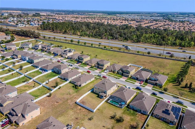 137 WILLIAMSON DRIVE, DAVENPORT, Florida 33897, 5 Bedrooms Bedrooms, ,3 BathroomsBathrooms,Residential,For Sale,WILLIAMSON,O6009475