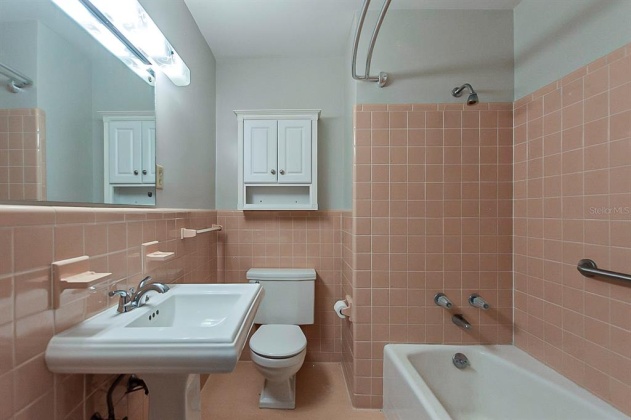 727 CARLTON AVENUE, LAKE WALES, Florida 33853, 3 Bedrooms Bedrooms, ,2 BathroomsBathrooms,Residential,For Sale,CARLTON,O5985877
