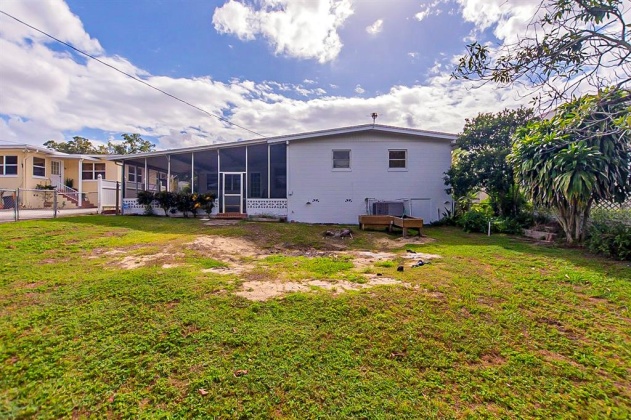 727 CARLTON AVENUE, LAKE WALES, Florida 33853, 3 Bedrooms Bedrooms, ,2 BathroomsBathrooms,Residential,For Sale,CARLTON,O5985877