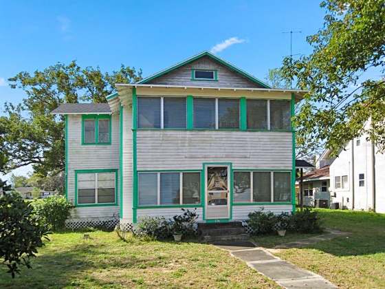 101 MAPLE STREET, DAVENPORT, Florida 33837, 4 Bedrooms Bedrooms, ,2 BathroomsBathrooms,Residential,For Sale,MAPLE,P4919463
