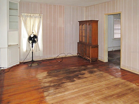101 MAPLE STREET, DAVENPORT, Florida 33837, 4 Bedrooms Bedrooms, ,2 BathroomsBathrooms,Residential,For Sale,MAPLE,P4919463