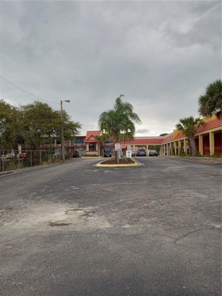 43420 HIGHWAY 27, DAVENPORT, Florida 33837, 1 Bedroom Bedrooms, ,1 BathroomBathrooms,Residential,For Sale,HIGHWAY 27,P4919829