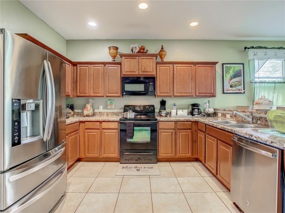 662 HIGHLAND MEADOWS AVENUE, DAVENPORT, Florida 33837, 4 Bedrooms Bedrooms, ,2 BathroomsBathrooms,Residential,For Sale,HIGHLAND MEADOWS,S5064213