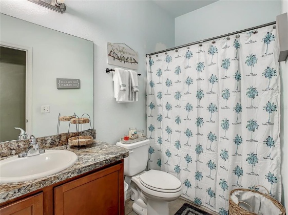 662 HIGHLAND MEADOWS AVENUE, DAVENPORT, Florida 33837, 4 Bedrooms Bedrooms, ,2 BathroomsBathrooms,Residential,For Sale,HIGHLAND MEADOWS,S5064213