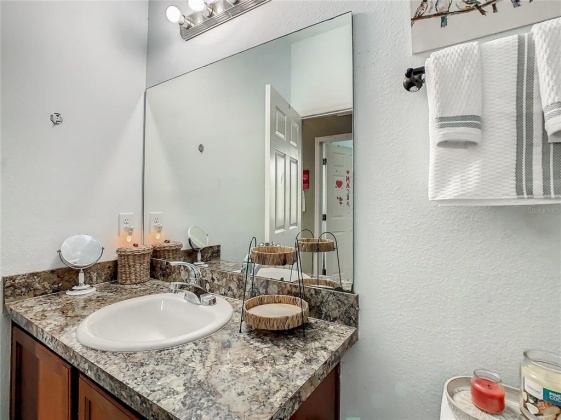 662 HIGHLAND MEADOWS AVENUE, DAVENPORT, Florida 33837, 4 Bedrooms Bedrooms, ,2 BathroomsBathrooms,Residential,For Sale,HIGHLAND MEADOWS,S5064213
