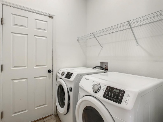 662 HIGHLAND MEADOWS AVENUE, DAVENPORT, Florida 33837, 4 Bedrooms Bedrooms, ,2 BathroomsBathrooms,Residential,For Sale,HIGHLAND MEADOWS,S5064213