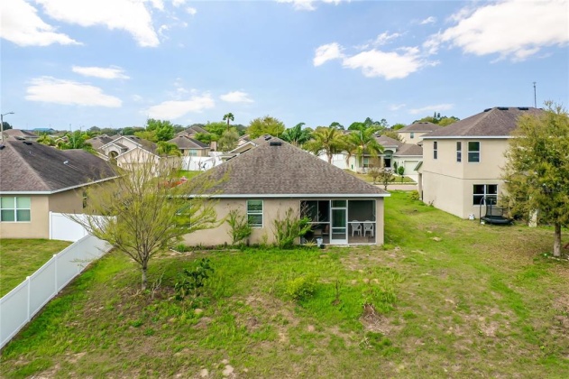 662 HIGHLAND MEADOWS AVENUE, DAVENPORT, Florida 33837, 4 Bedrooms Bedrooms, ,2 BathroomsBathrooms,Residential,For Sale,HIGHLAND MEADOWS,S5064213