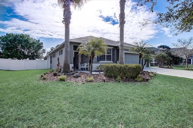 260 MAGNETA LOOP, AUBURNDALE, Florida 33823, 4 Bedrooms Bedrooms, ,2 BathroomsBathrooms,Residential,For Sale,MAGNETA,T3360790